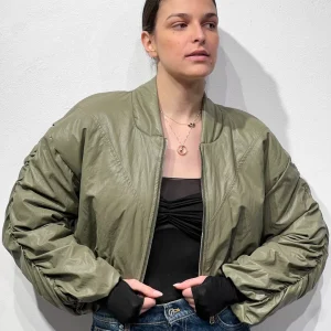 GIUBBOTTO BOMBER CROP IN ECOPELLE – HAVEONE