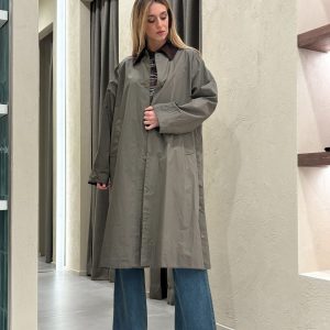 TRENCH LUNGO OVERSIZE CON COLLETTO A CONTRASTO – VICOLO